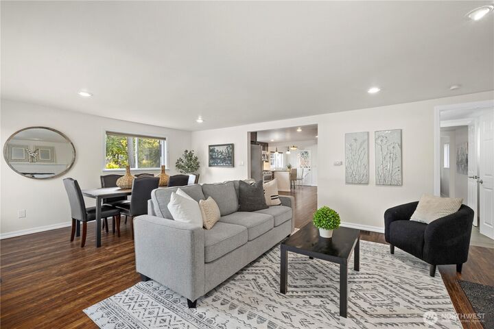 Property Photo:  15245  Fremont Avenue N  WA 98133 