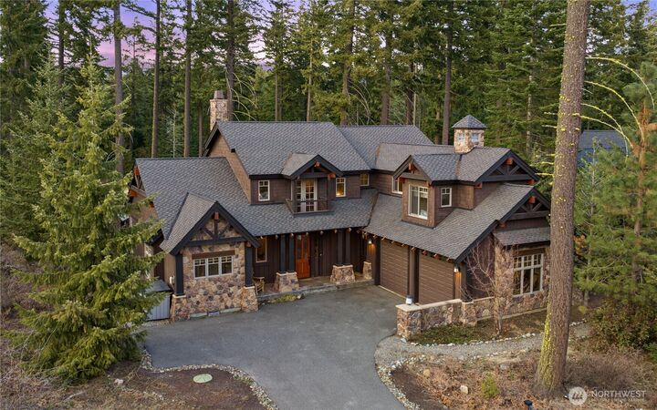 Property Photo:  61  Equinox Drive  WA 98922 