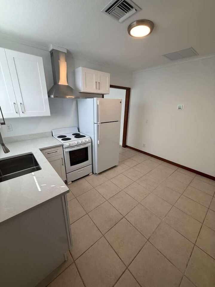 Property Photo: 340 Fleming Avenue A FL 33463