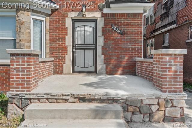 Property Photo:  4220 Webb Street  MI 48204 