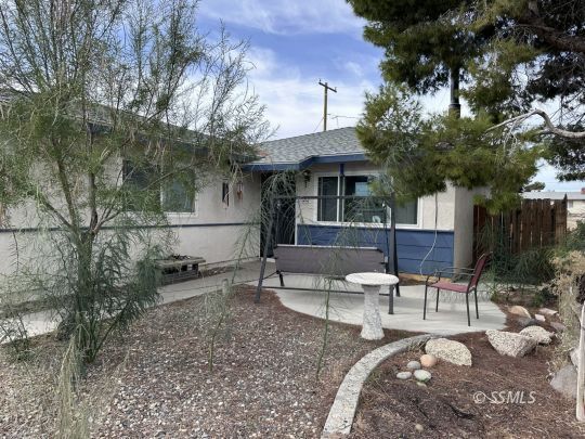 Property Photo: 1441 S Yorktown St CA 93555