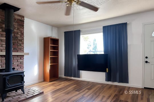 Property Photo: 1441 S Yorktown St CA 93555