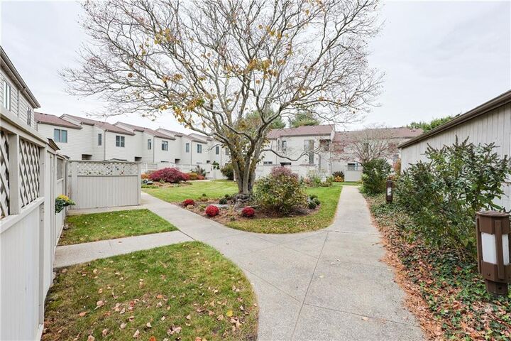 Property Photo:  94 Windward Lane  RI 02809 