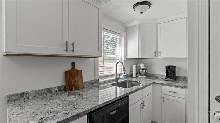 Property Photo:  41 Henrietta Street  RI 02904 