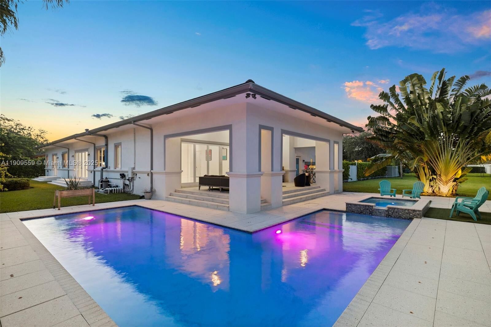 Property Photo: 9580 SW 101st Ter FL 33176