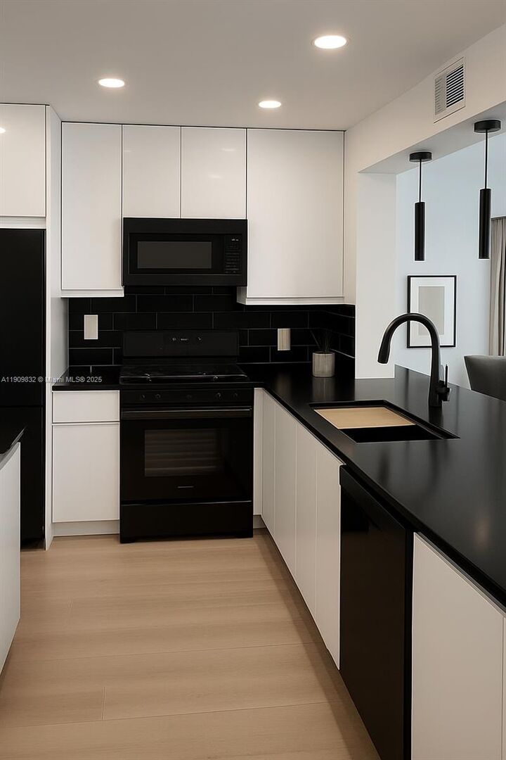 Property Photo: 13020 SW 92nd Ave A210 FL 33176