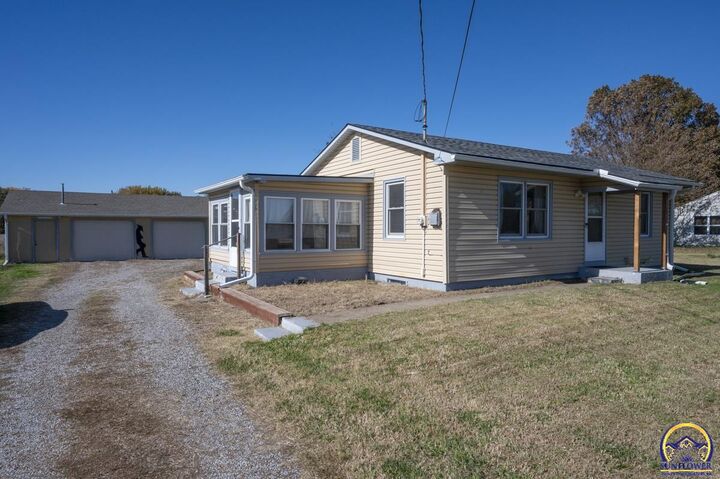 1733 NW Furman Rd  Topeka KS 66618 photo