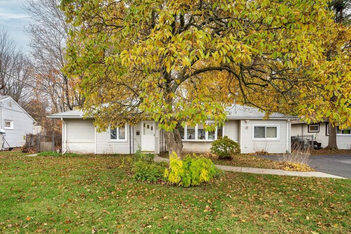 Property Photo:  16 Thornton Drive  CT 06111 