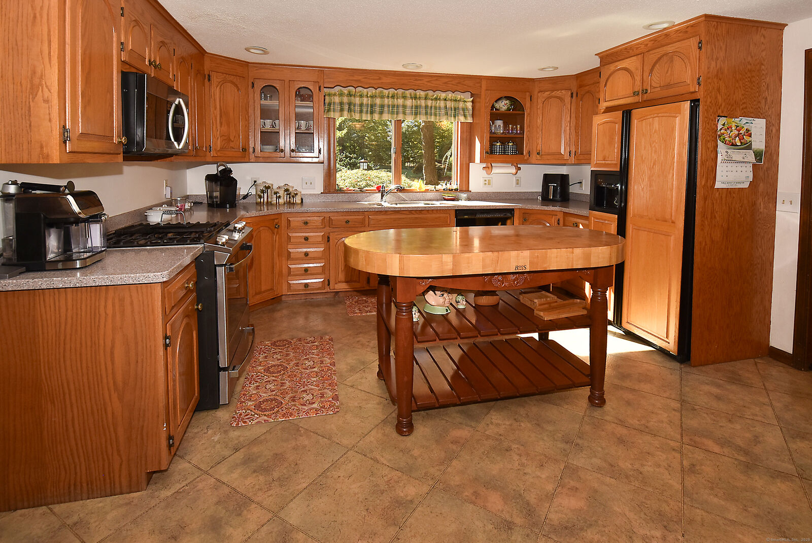 Property Photo:  266 Farmington Avenue  CT 06037 