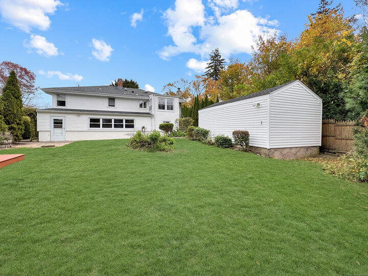 Property Photo:  20 Ira Street  CT 06512 