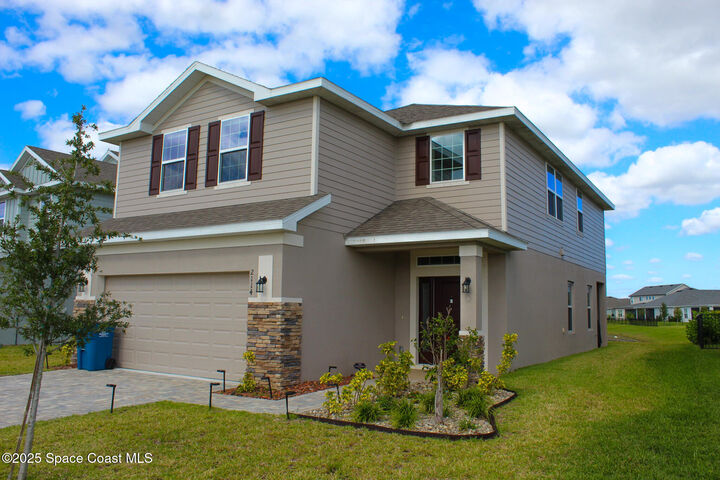 Property Photo: 2114 Middlebury Drive SE FL 32909