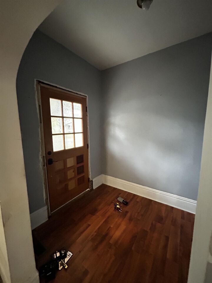 Property Photo: 717 E Ermina Ave WA 99207