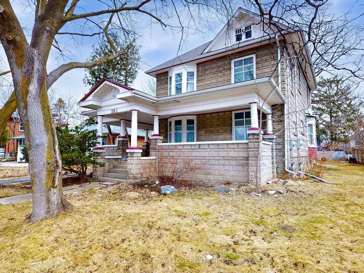 Property Photo:  261 Main Street N  ON L3P 1Y6 