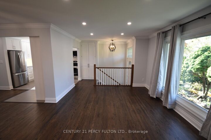 Property Photo:  75 Sloane (Upper) Avenue Upper  ON M4A 2A8 