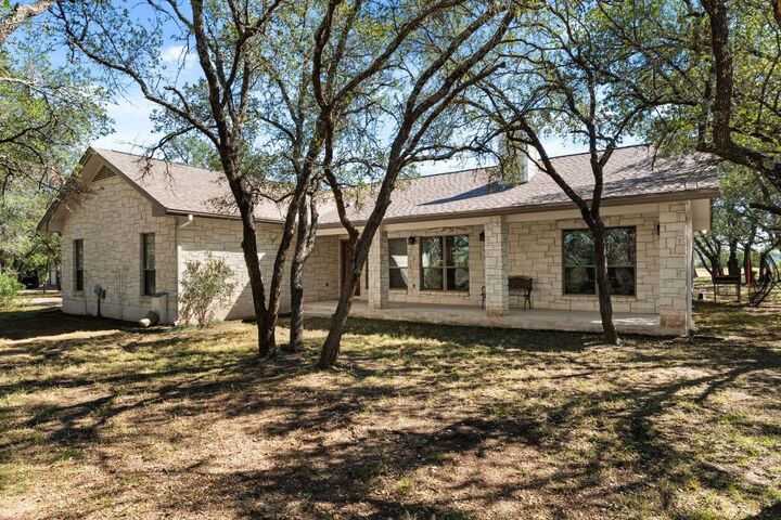 Property Photo: 1820 Envoy Place TX 78669