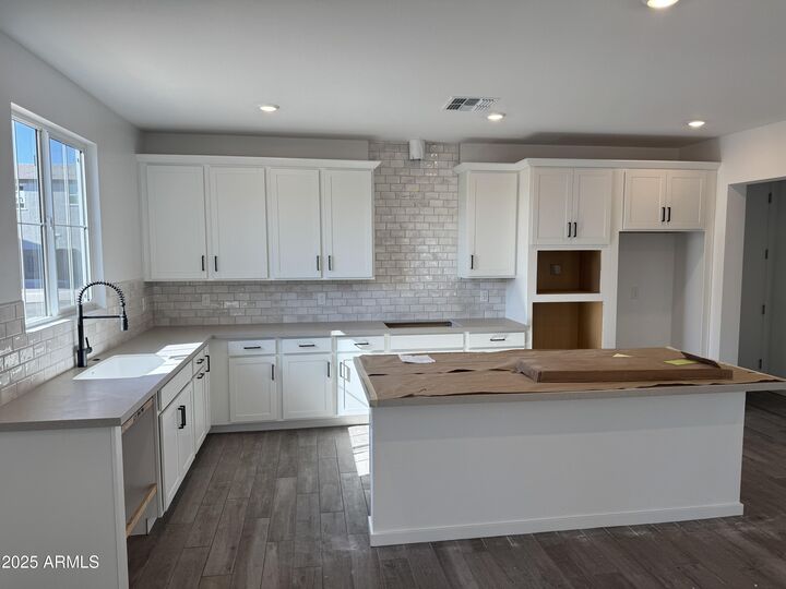 Property Photo:  26327 N 24th Glen  AZ 85085 