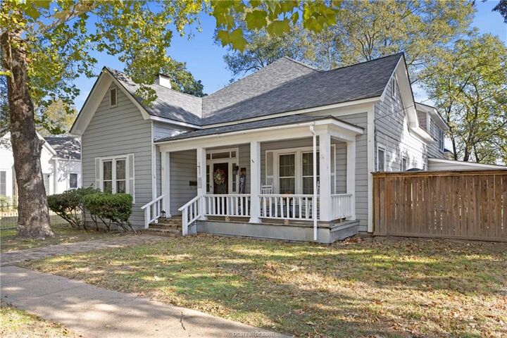 Property Photo: 1007 South Magnolia Street TX 77859