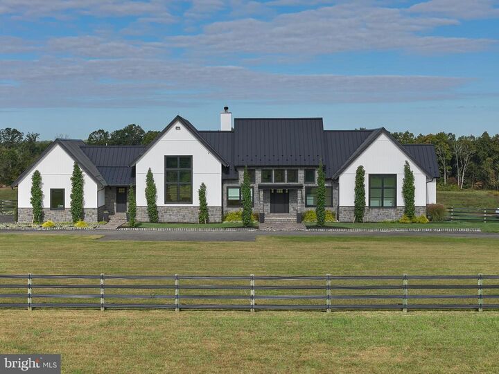 101 Harbourton Woodsville Road  Pennington NJ 08534 photo