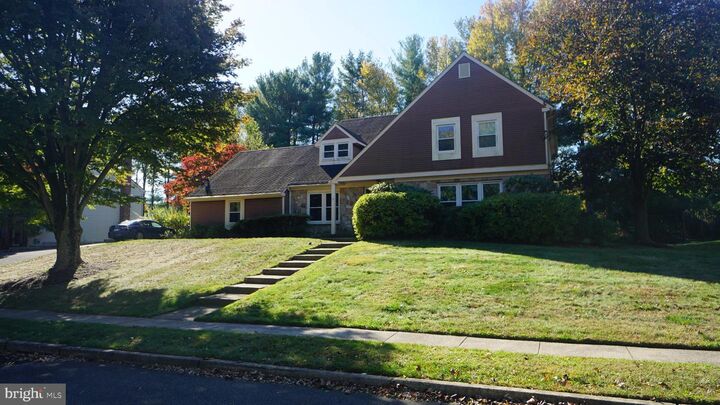 Property Photo: 1253 Lexington Drive PA 19067