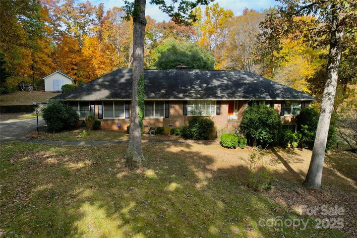10802 Chestnut Hill Drive  Matthews NC 28105 photo