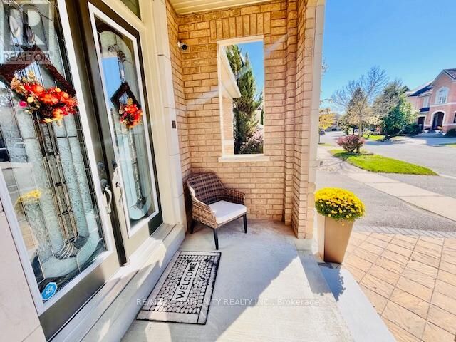 Property Photo:  59 Muscat Crescent  ON L1Z 0B8 