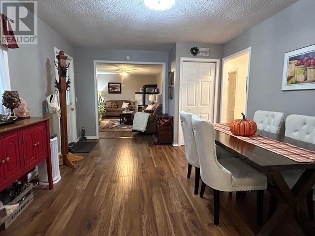 Photo de la propriété:  10 Victoria Ave  ON P0R 1B0 