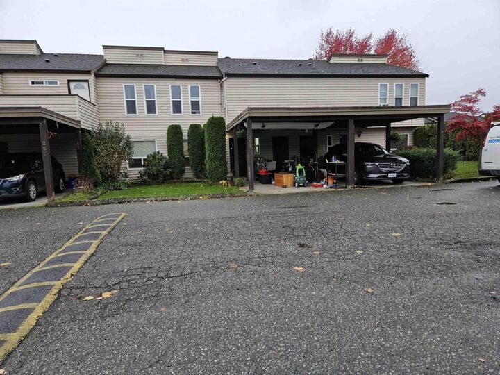 27411 28 Avenue 255 — photo 1