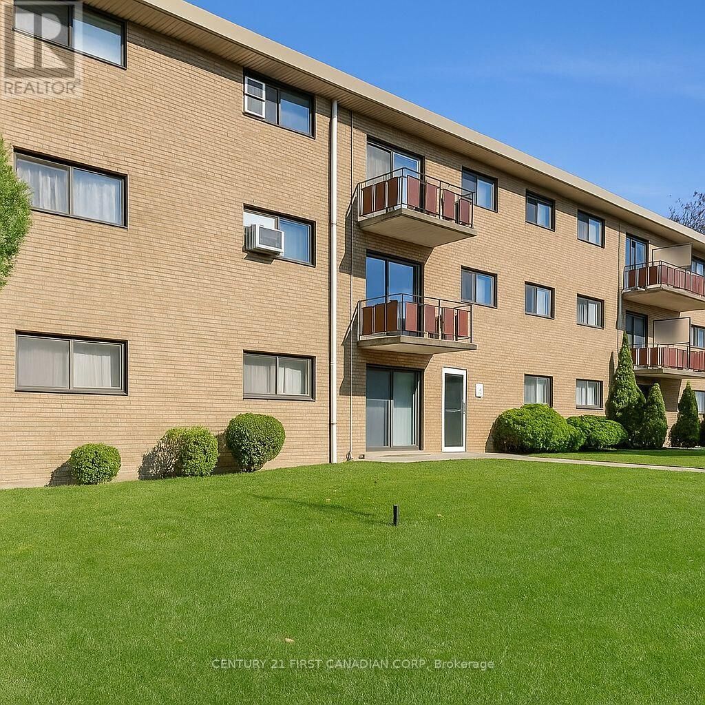 Property Photo:  1830 Dumont Street 312  ON N5W 2S1 