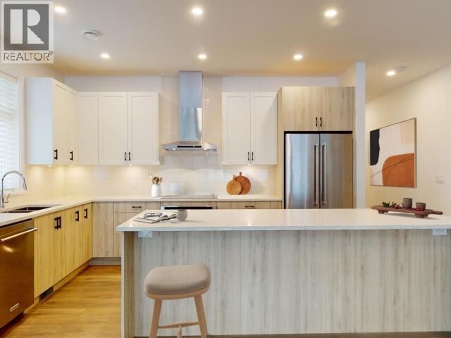Property Photo: 4076 Saturna Ave BC V8A 5T4