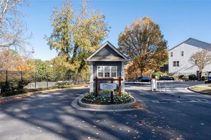 Property Photo:  3030 Liberty Way NW  GA 30318 