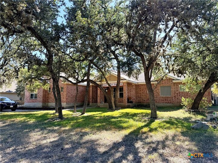 Property Photo: 1027 Stagecoach Trail TX 78666