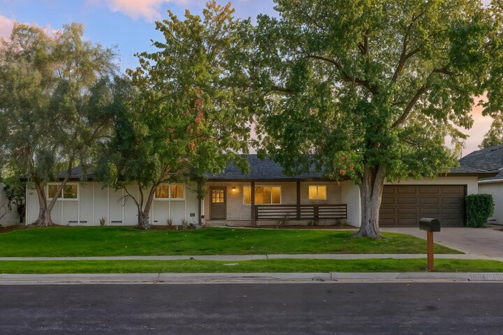 1070 W Stuart Avenue  Fresno CA 93711 photo