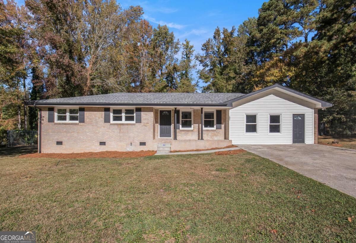 Property Photo:  1431 Mohawk Drive  GA 30043 