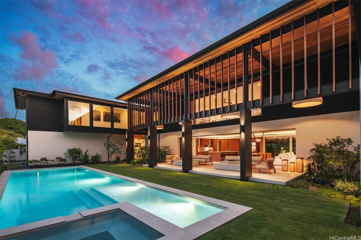 Property Photo: 4543 Aukai Avenue HI 96816