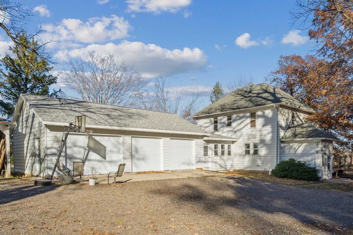Property Photo:  7937 N Union Road  IA 50647 