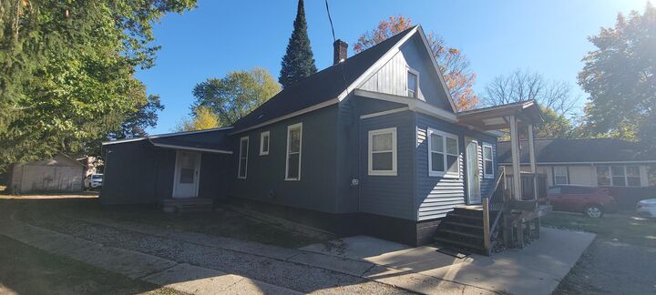Property Photo:  1603 N 5th Street  MI 49120 