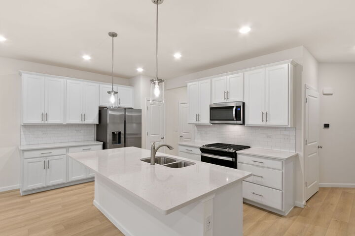 Property Photo: 660 Switchgrass Way 58002 IL 60490