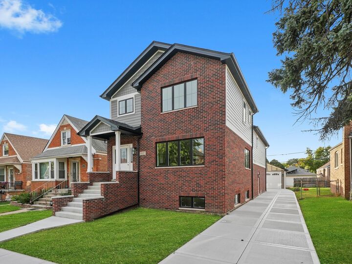 Property Photo:  5532 S Oak Park Avenue  IL 60638 