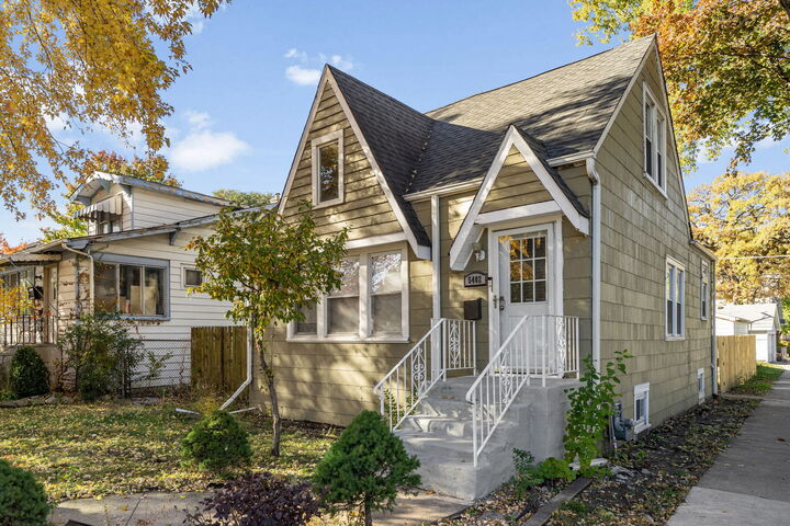 Property Photo:  5402 S 73rd Avenue  IL 60501 