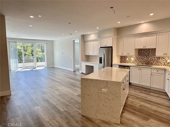 Property Photo: 10718 Acama Street 203 CA 91602