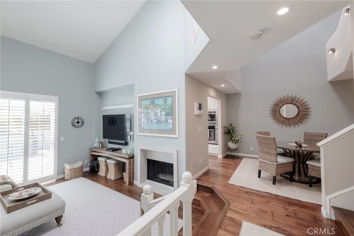 Property Photo:  1 Santa Rosa Court  CA 90266 