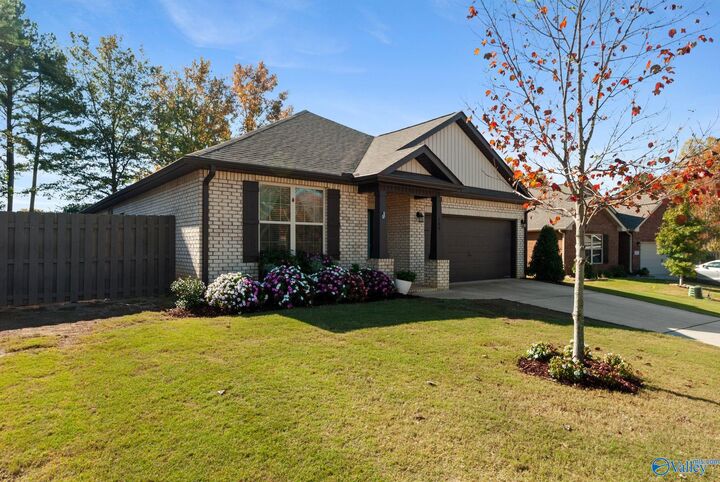 Property Photo: 149 Fernhill Drive NW AL 35757