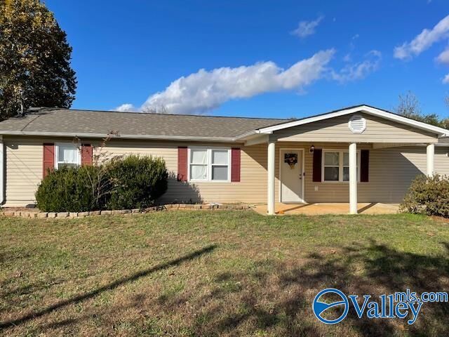 Property Photo: 841 Yarbrough Road AL 35749