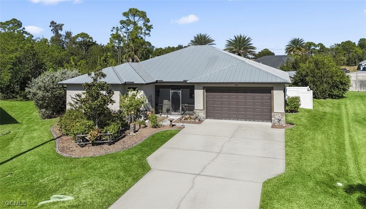 Property Photo:  6711 Matt Pledger Court  FL 33917 