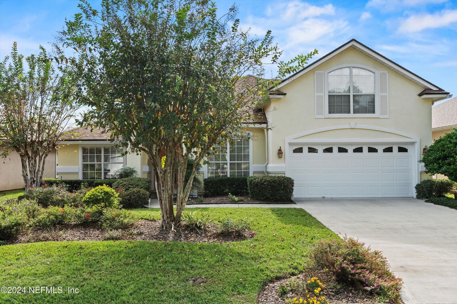 Property Photo: 293 Edge Of Woods Road FL 32092