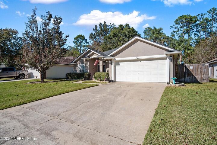 Property Photo:  1744 Northglen Circle  FL 32068 