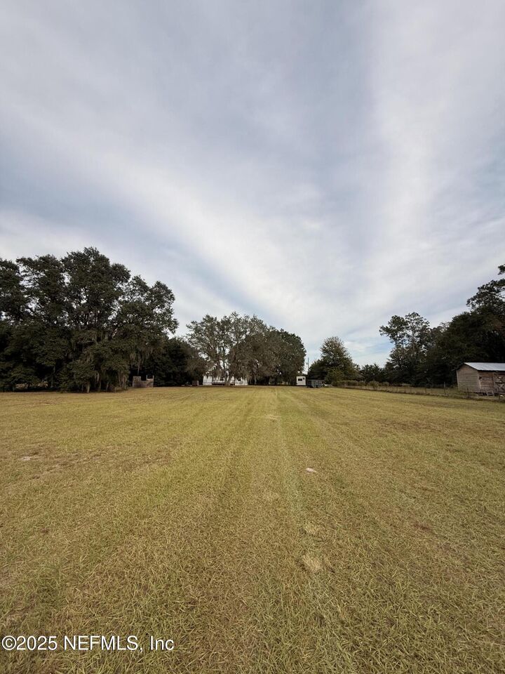 Property Photo: 273471 Murrhee Road FL 32046