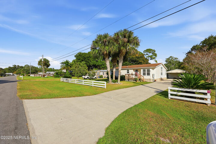 Property Photo:  112 Waterside Avenue  FL 32189 