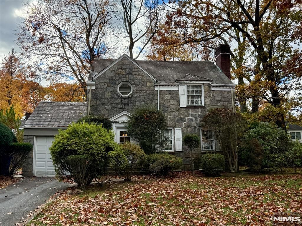 Property Photo: 84 Howard Park Drive NJ 07670