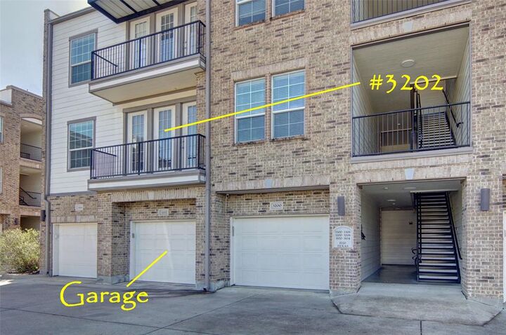 Property Photo:  1020 Texas Street 3202  TX 76102 
